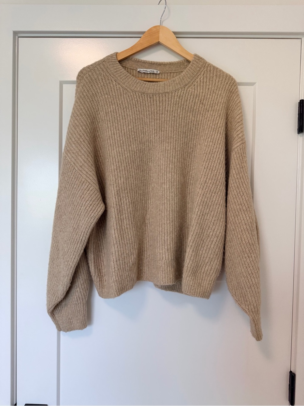 Abercrombie & Fitch Beige Ribbed Crewneck Sweater